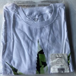 Diamond graphic design tee shirt